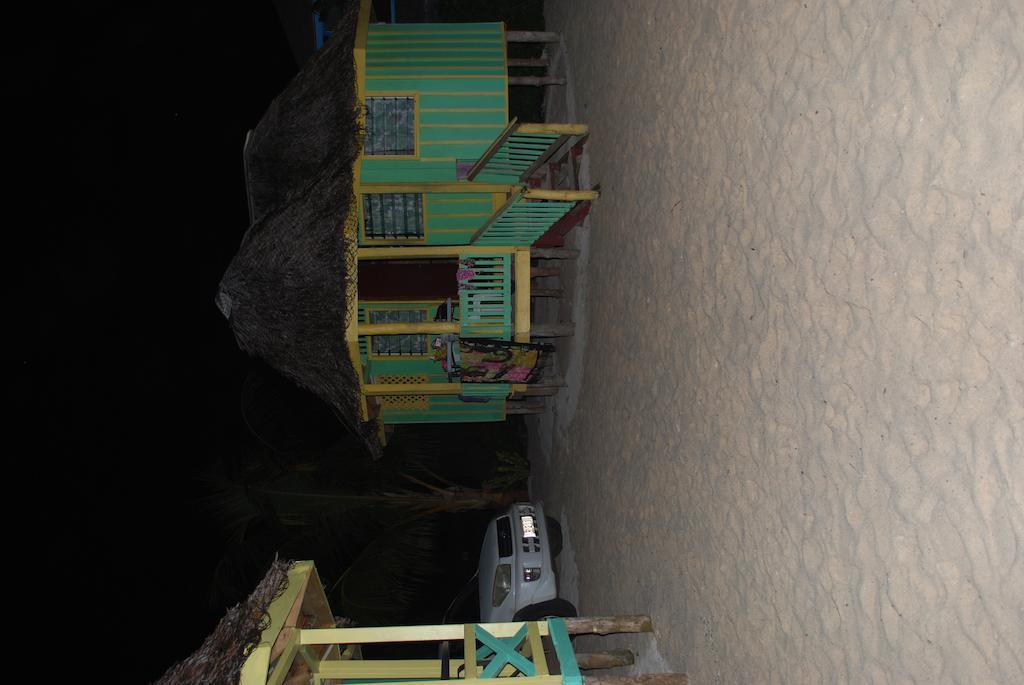 Taufua Beach Fales Lalomanu Buitenkant foto